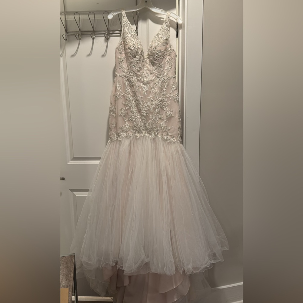 NWT davids bridal wedding dress